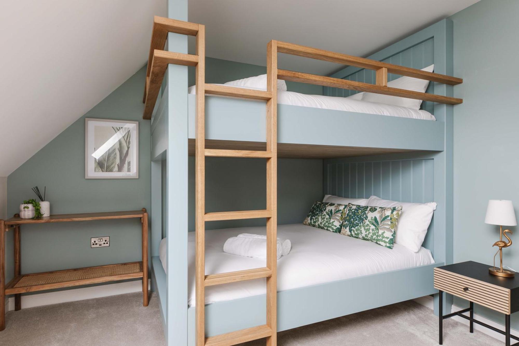 Pier West 7, Db Appartamento
