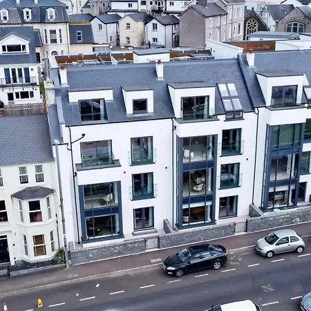 Pier West 7, Db Stays Portrush Esterno foto