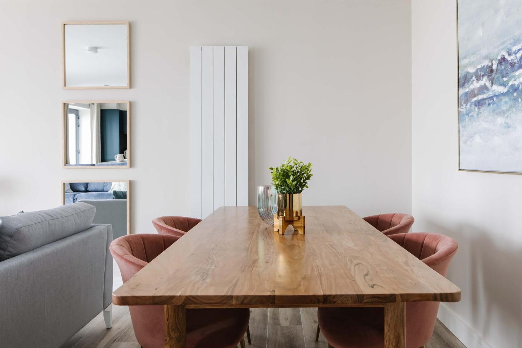 Pier West 7, Db * Портраш